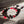 Bracelet tibétain en perles rouges, noires et blanches sur bois, artisanat himalayen
