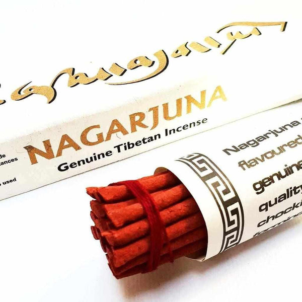 Encens tibétain Nagarjuna authentique, bâtonnets rouges liés, parfum traditionnel bouddhiste