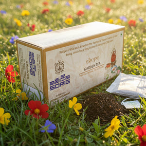 Thé de jardin tibétain, supplément à base de plantes, dans un cadre naturel fleuri