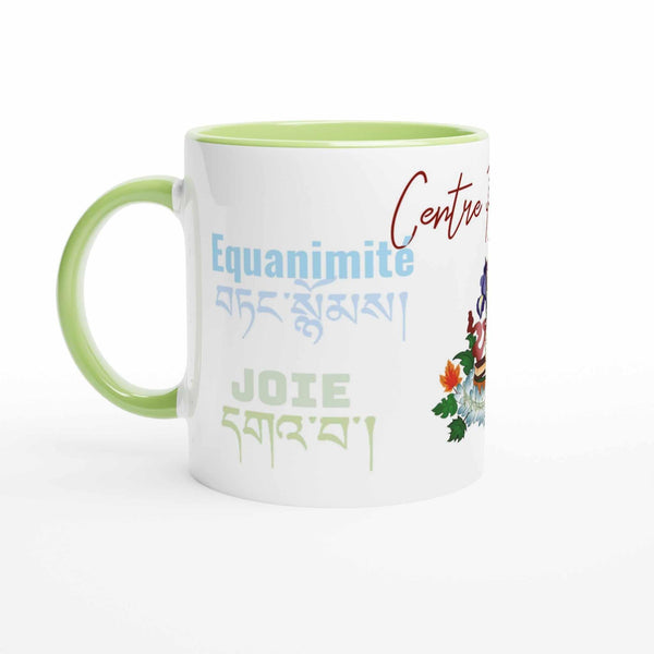 Tasse bouddhiste avec 'Equanimité' et 'Joie' en français et tibétain, motifs floraux, intérieur vert