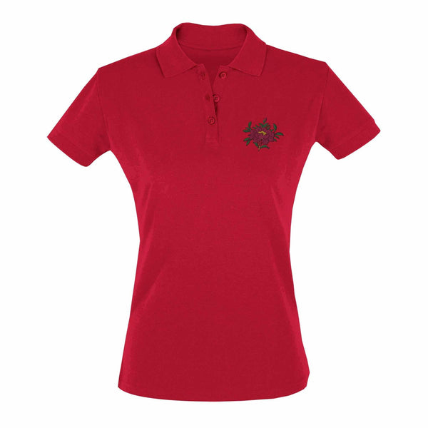 Polo rouge femme avec broderie fleur de lotus, symbole bouddhiste tibétain