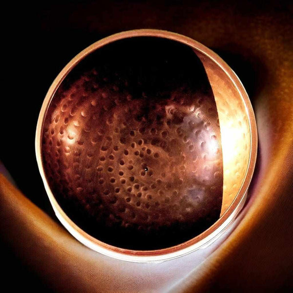 Bol tibétain en cuivre martelé pour méditation et bien-être spirituel