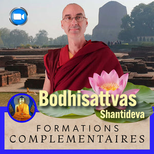 Lama en robe rouge, fleur de lotus, formations bouddhistes Bodhisattvas Shantideva
