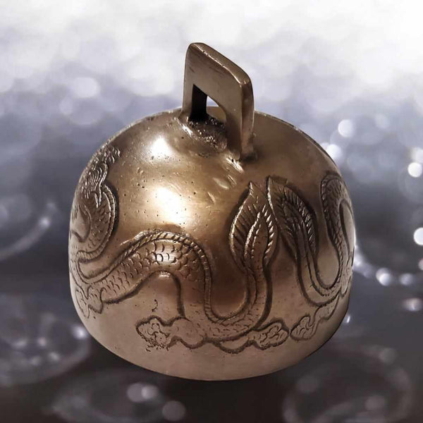 Cloche tibétaine en bronze gravée de dragons, objet bouddhiste pour méditation et rituels spirituels