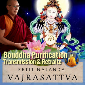 Lama en robe rouge avec déesse bouddhiste, lotus et texte 'Bouddha Purification Transmission & Retraite Vajrasattva'