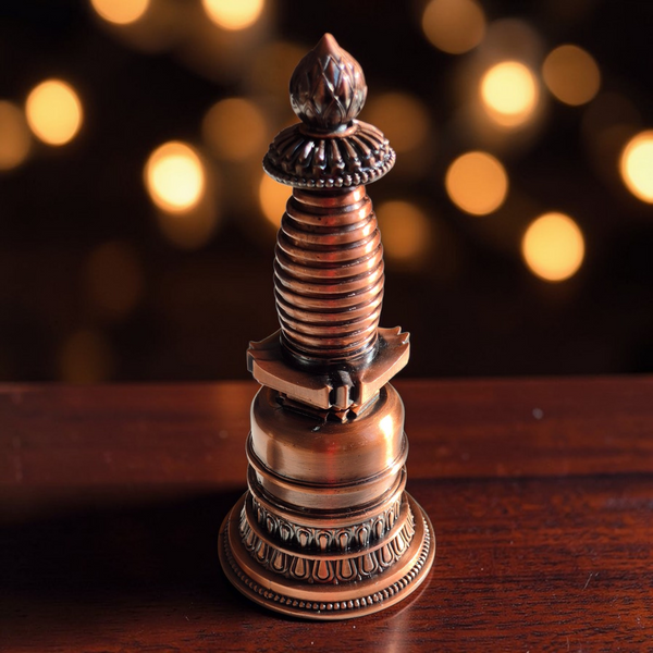Stupa bouddhiste en bronze, objet de méditation et décoration tibétaine, symbole de sagesse